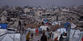 Gaza, Trump: “Formato Consiglio per la pace, Hamas consegni armi”
