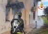 Incendio in una casa nel Brindisino, crollano i solai: si cerca una persona