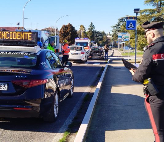 Castel Goffredo, tamponamento tra due auto: due feriti in ospedale