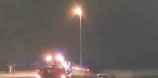 Incidente fra tre auto a Quingentole, un ferito estratto dai vigili del fuoco