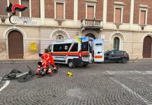 Scontro auto-bicicletta nel centro di Sabbioneta: 60enne ricoverato in ospedale