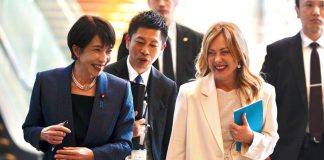 Meloni in Giappone, incontro con Takaichi: “Crediamo molto in questa alleanza, in questa amicizia”