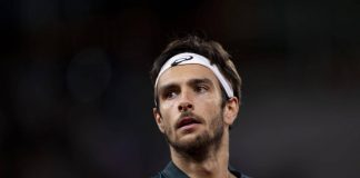 Australian Open, Musetti perde primo set e impreca (con se stesso): “Fai schifo”
