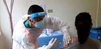 Vaccini, l’effetto giovinezza dell’anti-zoster: l’invecchiamento biologico rallenta