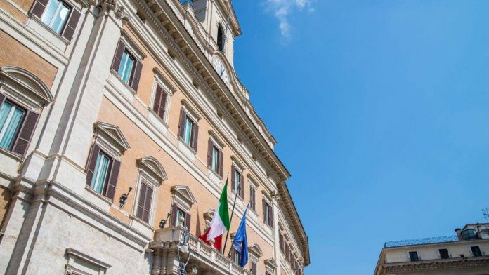 parlamento_italiano_vecchi_canva_1-0-4246902854