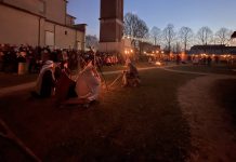 Il freddo non scoraggia: in migliaia ai presepi viventi di San Biagio e Piubega