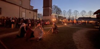 Il freddo non scoraggia: in migliaia ai presepi viventi di San Biagio e Piubega