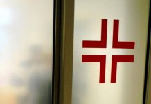 Capodanno, bimbo 7 anni perde parte dito indice mano a causa di un petardo