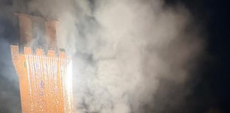 Revere, in 5mila per il rogo della torre. E la “vecia” scende senza intoppi