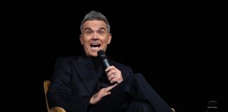 Robbie Williams supera i Beatles, record di album numero uno in Gb