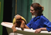 La famiglia Caccapuzza porta risate e fantasia al Teatro Italia di Moglia