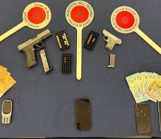 Incappucciato, picchiato, e minacciato con le armi: sequestro choc per estorsione. Arrestati tre indiani di Motteggiana