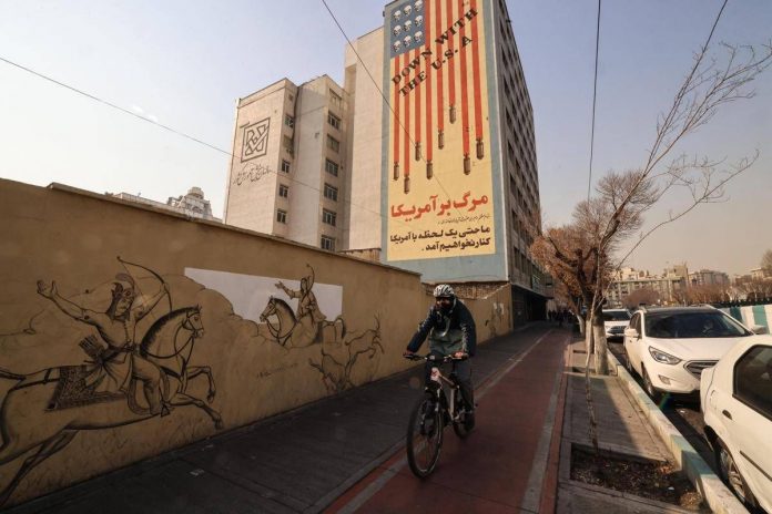 teheran_manifesto_contro_usa_afp