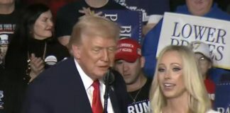 Trump e l’ammiratrice affascinante: “Sei bellissima, ora sono nei guai”