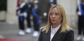 Premier Meloni in visita ad agenti feriti all’ospedale Molinette di Torino