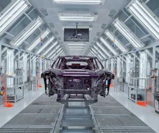 Cina, la gran parte delle aziende manifatturiere ha adottato sistemi digitali