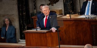 Trump, lungo discorso sullo Stato dell’Unione “Il nostro Paese è tornato”