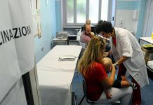 Tumori, nelle Marche 11mila casi l’anno, Aiom ‘ogni paziente si sottoponga a 5 vaccinazioni’