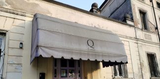 Ostiglia, barista picchiata selvaggiamente da una baby gang di ragazze per un cellulare