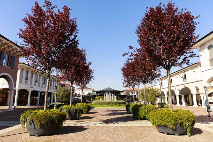 Mantova Village