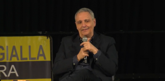 Suzzara, emozioni e colpi di scena al NebbiaGialla con Maurizio De Giovanni