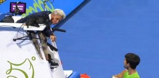 Arbitro gli rifila un warning, Alcaraz si infuria: la lite a Doha