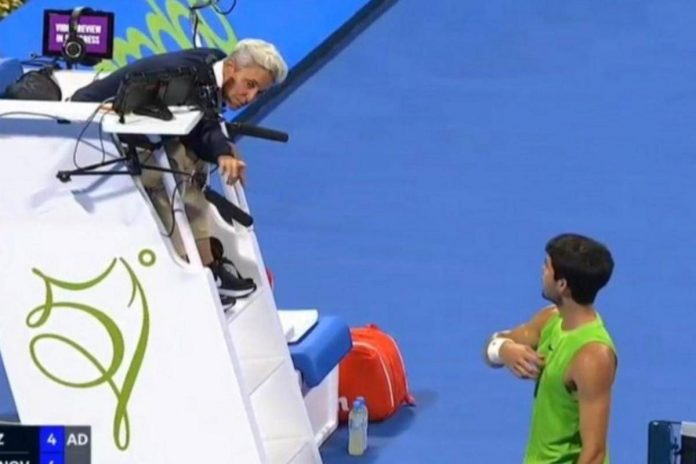 alcaraz_arbitro_doha_x