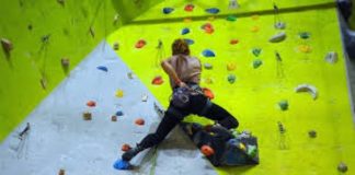 Levata, cade dalla parete di arrampicata, 28enne in ospedale