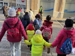 Marcia dei Bruchi, gli studenti del Redentore portano un messaggio di pace in città