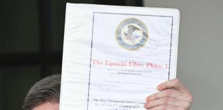 Epstein files, su un volo del finanziere pedofilo anche il segretario alla Marina Usa Phelan