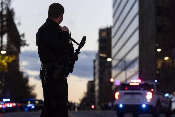 ftg_ipa68441348_polizia_usa