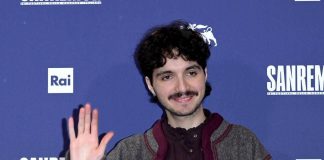 Sanremo 2026, Mazzariello con ‘Manifestazione d’amore’: chi è l’artista delle Nuove Proposte