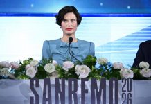 Sanremo, la quarta serata: oggi duetti, co-conduttori Nino Frassica e Bianca Balti – Diretta