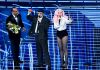 Sanremo 2026, TonyPitony e il caco sul palco: il significato del gesto