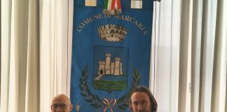 Marcaria ha il suo nuovo gonfalone: l’antico castello campeggia su sfondo blu