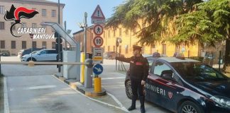 Sbarra cade in testa a una docente del Liceo Belfiore, trasportata in ospedale