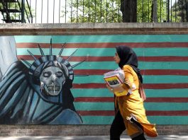 Iran-Usa, al via colloqui in Oman. Washington allerta americani: “Via ora da Teheran”