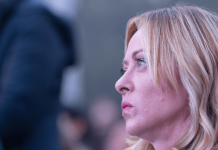 Scontri al corteo per Askatasuna, Meloni alle Molinette in visita agli agenti feriti