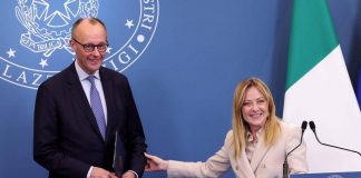Asse tra Germania e Italia per l’Europa, Macron rilancia con gli eurobond e il ‘buy european’
