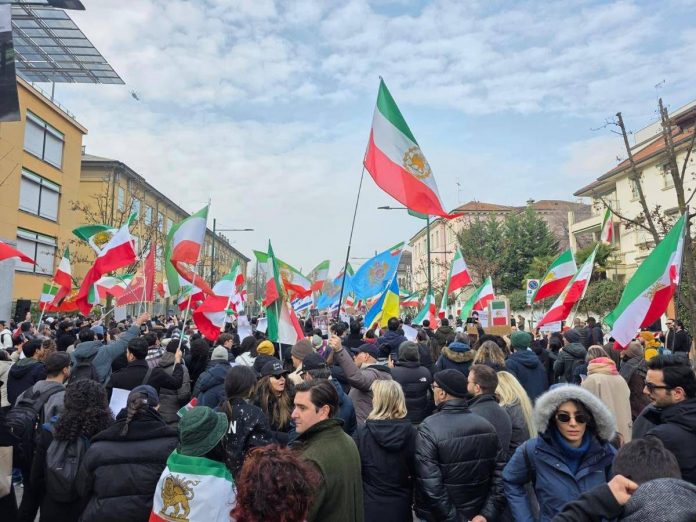 milano_manifestazioneiran