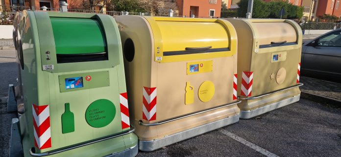 nuovi contenitori intelligenti ponte rosso (3)