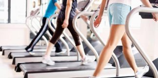 Stare seduti a lungo? Se si bilancia con movimento non è sedentarietà