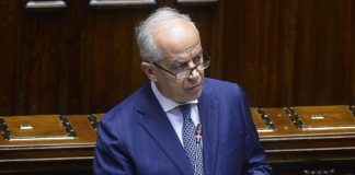 Scontri Askatasuna, Piantedosi: “Dinamiche terroristiche, evitati danni ben più gravi”