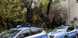 Milano, sparatoria in zona Rogoredo tra rapinatore e polizia: l’uomo è gravissimo