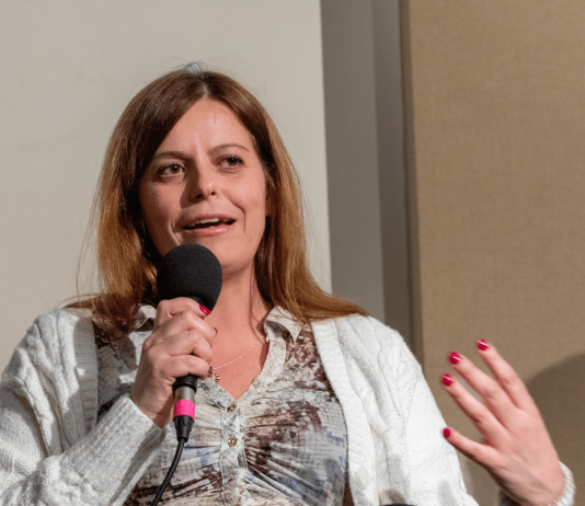 Ilaria Salis a Mantova apre la festa dello Spazio Sociale La Boje