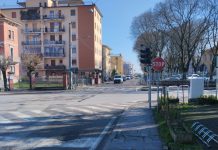 Semaforo in tilt, code e disagi a Mantova tra i viali Pompilio e Albertoni