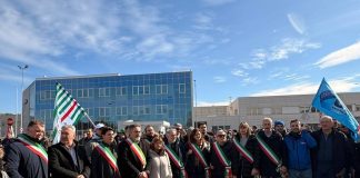 Sindaci mantovani in allarme per il futuro della Gambro Vantive di Medolla