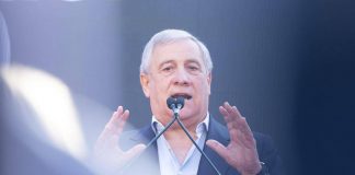 Attacco Usa e Israele all’Iran, Tajani: “Italiani non escano di casa”