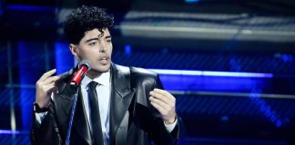 Sanremo 2026, The Kolors ospiti del Suzuki stage: la band di ‘Tu con chi fai l’amore’