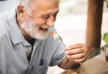 Proteine e dieta dopo i 50 anni, le 3 scelte per proteggere i muscoli